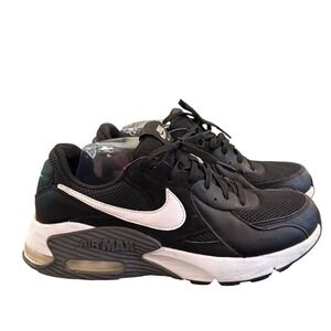 Nike Women’s Black and White Air Max Sneakers